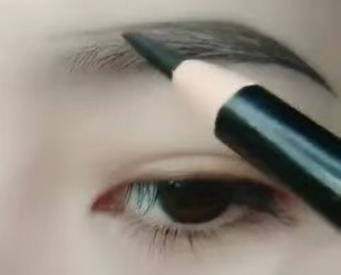 畫眉毛怎么畫簡單又好看！